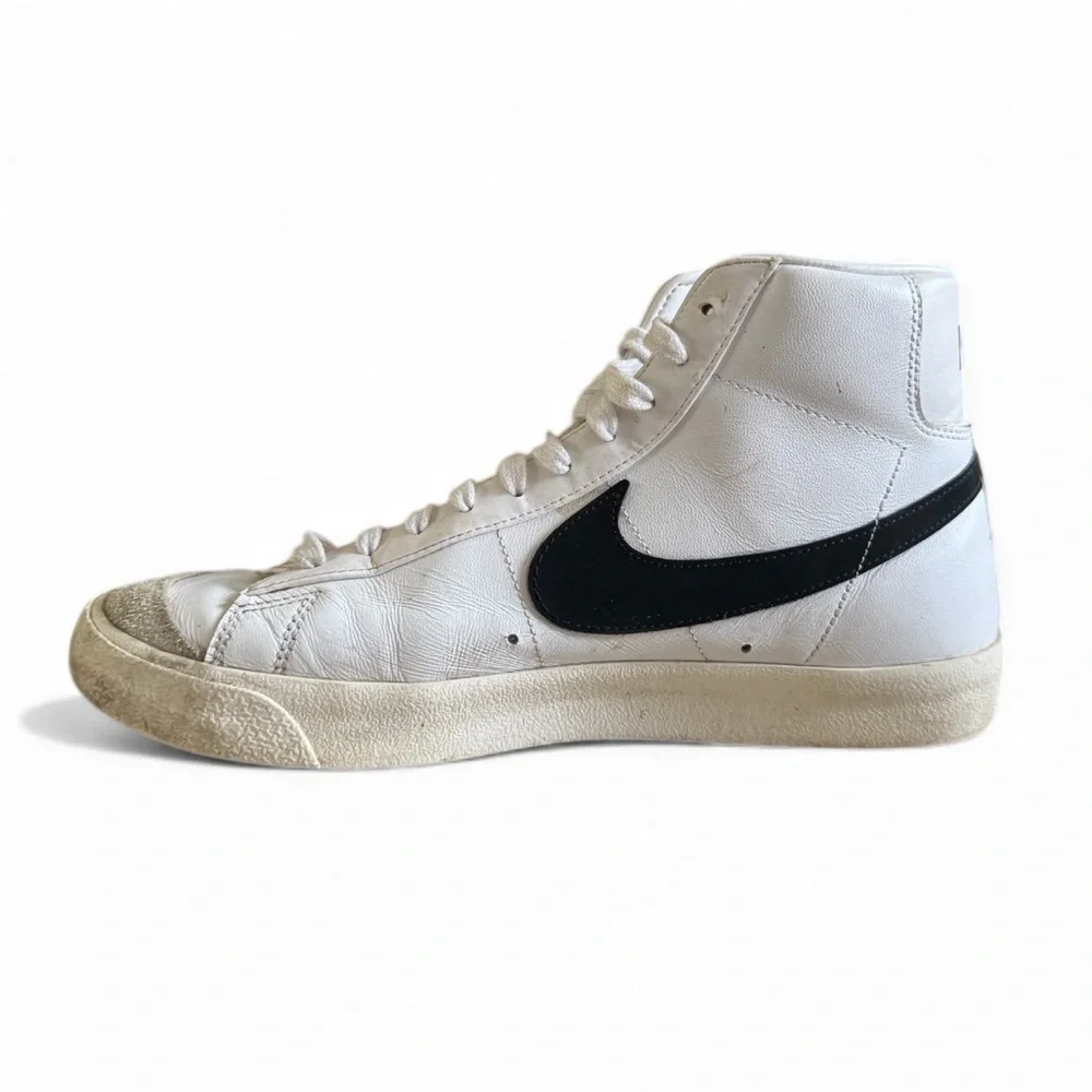 Nike Blazer Mid ’77 Vintage High Top Leather Sneakers Streetwear White 10.5